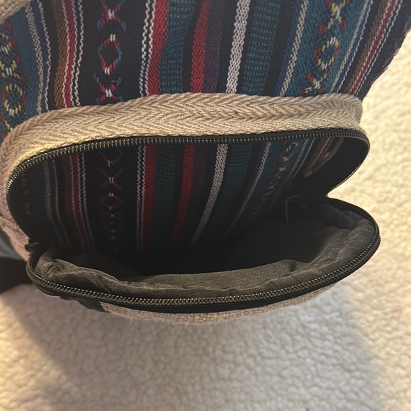Himalayan Hemp Backpack - Picture 4 of 7